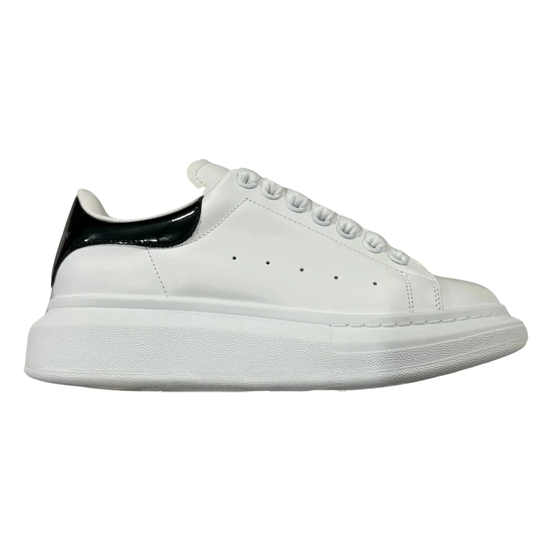 Alexander McQueen Oversized Sneaker White & Shiny Black