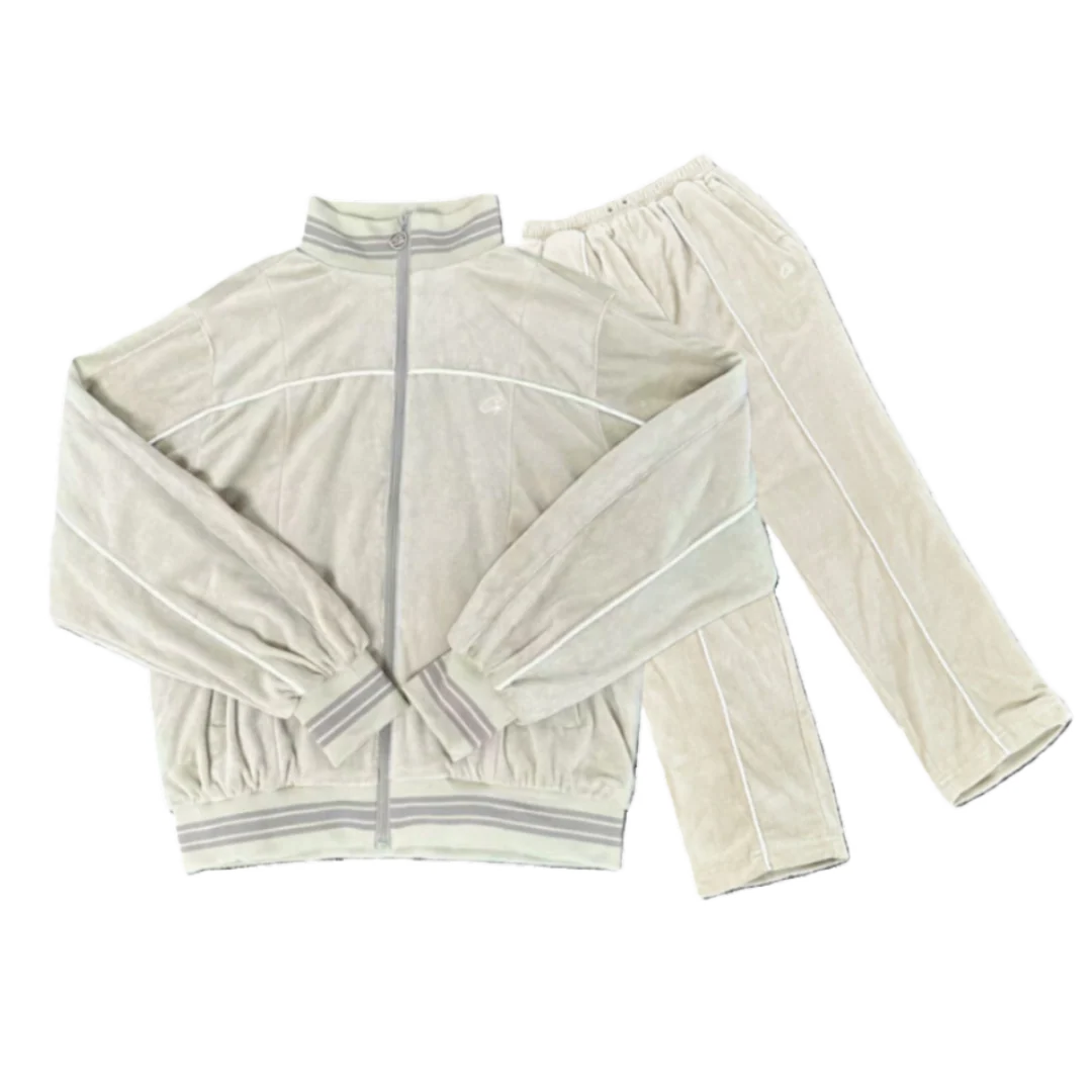 Corteiz VVS Verlousleather Tracksuit White Creme