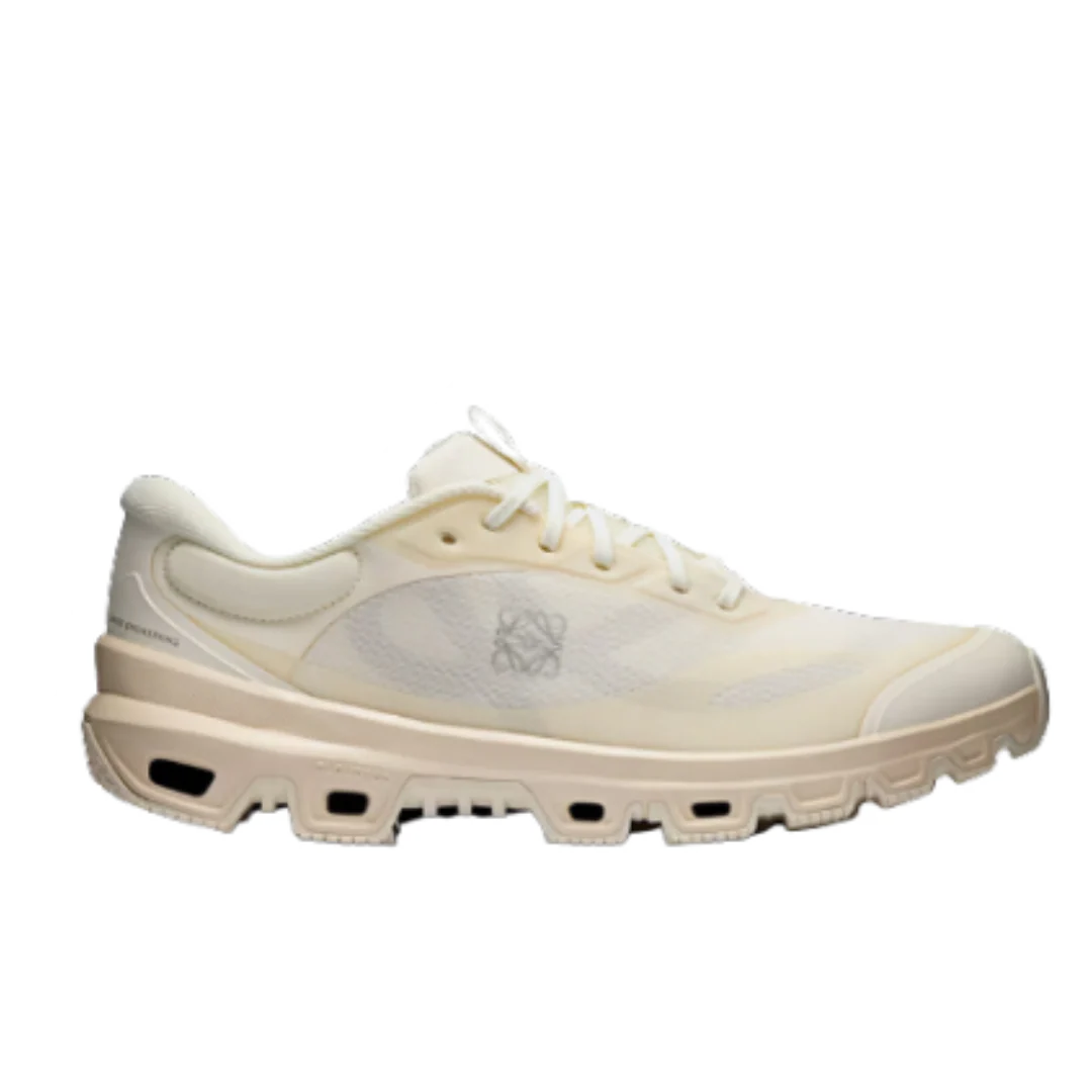 On Running Cloudventure 2 "Loewe - Eggshell"
