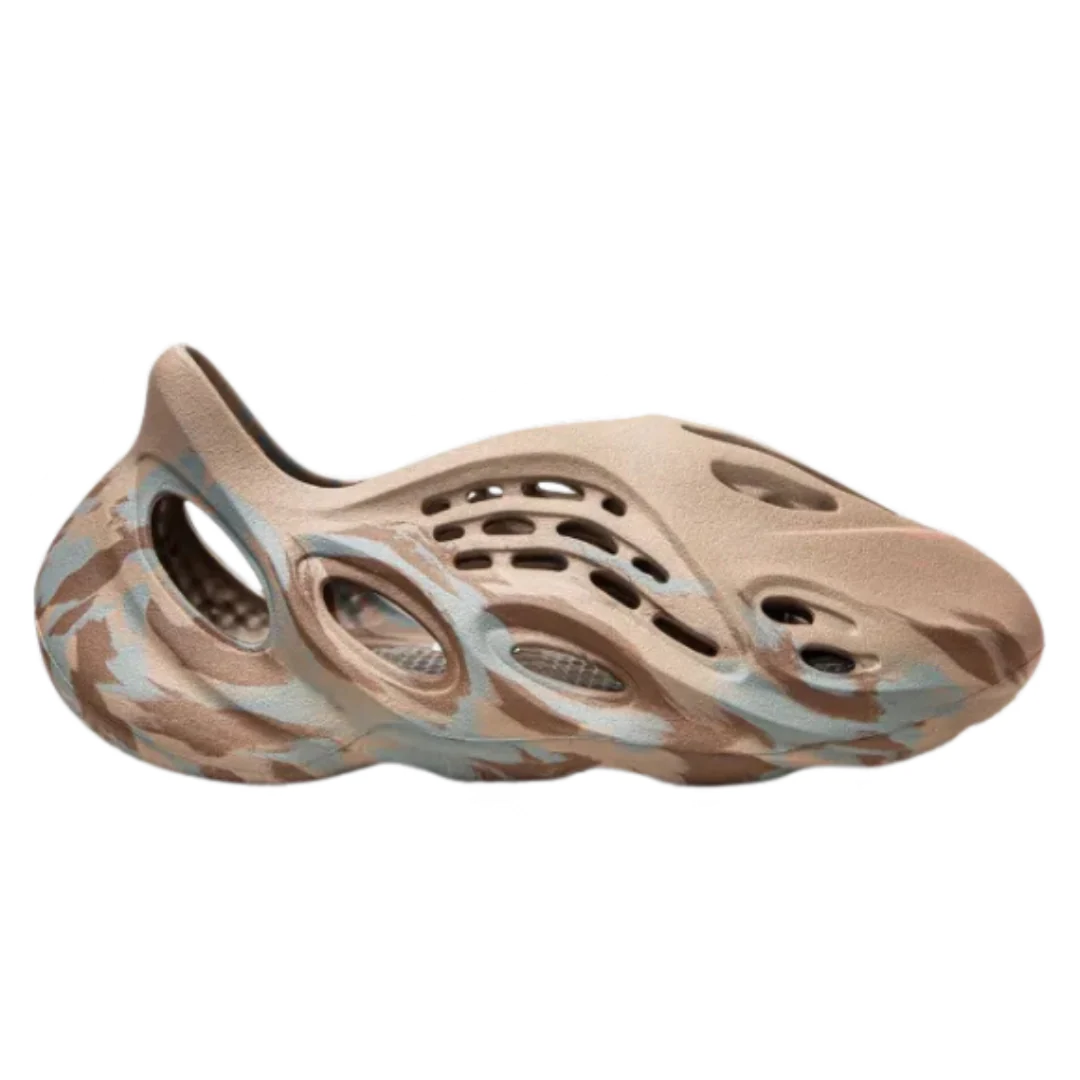 Yeezy Foam Runner Brown & Blue